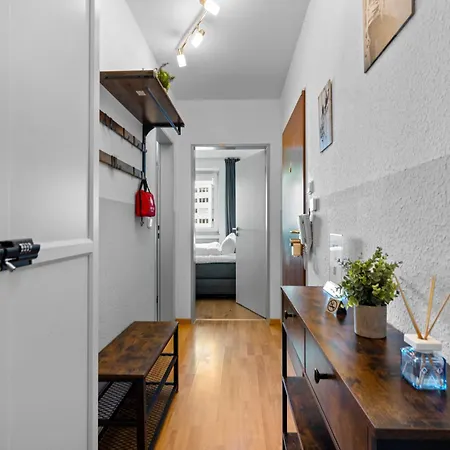 Apartament Design Luxus, Vollausstattung, 2 Min Hbf Duisburg, Betten, 2 55