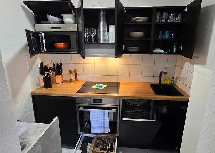 Apartment Design Luxus, Vollausstattung, 2 Min Hbf Duisburg, Betten, 2 55 Tv, Netflix, W24 Duisburg